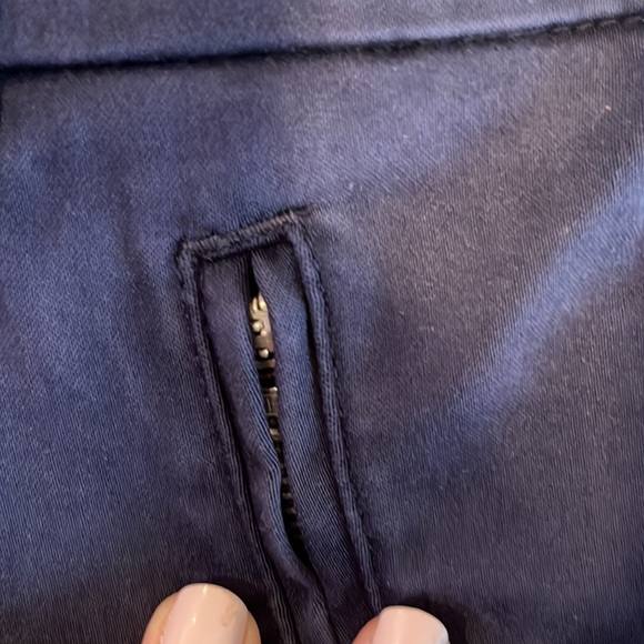 Level 99- so comfortable like new ankle pants navy - Picture 5 of 5